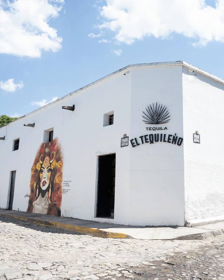 EL Tequileno